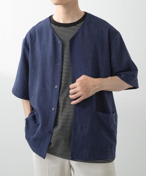 ITEMS URBANRESEARCH（アイテムズ アーバンリサーチ）の「F.S. Vネック半袖シャツ（シャツ/ブラウス・メンズ・ネイビー/カーキ/ベージュ/グレー・LARGE/MEDIUM）」の8枚目の写真