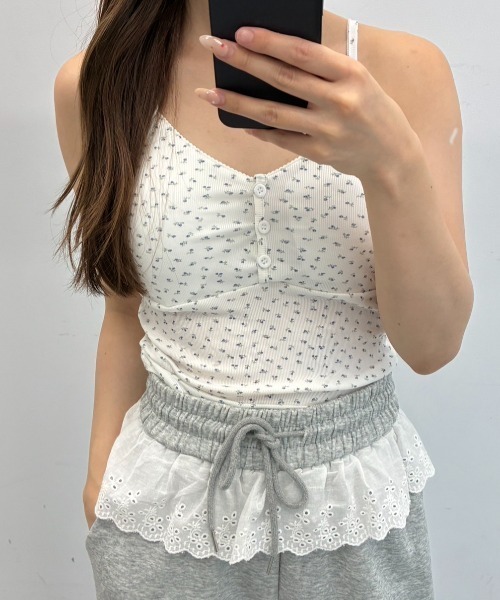 Birthday room（バースデイルーム）の「カップ付き小花柄キャミソール/Small floral print camisole（キャミソール・レディース・グレー/ブラック/アイボリー・FREE）」の8枚目の写真