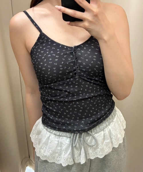 Birthday room（バースデイルーム）の「カップ付き小花柄キャミソール/Small floral print camisole（キャミソール・レディース・グレー/ブラック/アイボリー・FREE）」の11枚目の写真