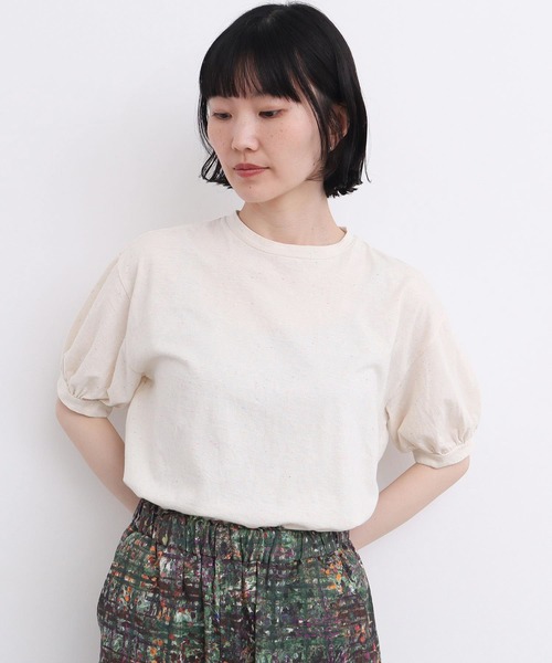 l'atelier du savon(アトリエドサボン)の「カラフルネップ天竺 パフ袖Tシャツ(Tシャツ/カットソー・レディース・イエロー/オフホワイト/ブラック・FREE)」の2枚目の写真