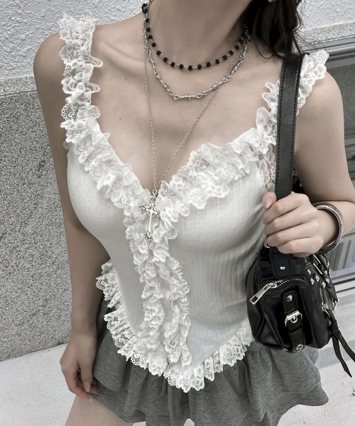 VEILA(ヴェイラ)の「ふんわりレースフリルキャミソール(Tシャツ/カットソー・レディース・ブラック/ホワイト・M/S)」の4枚目の写真