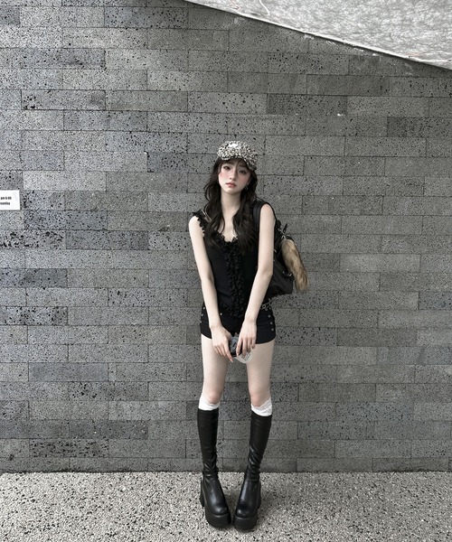 VEILA(ヴェイラ)の「ふんわりレースフリルキャミソール(Tシャツ/カットソー・レディース・ブラック/ホワイト・M/S)」の20枚目の写真