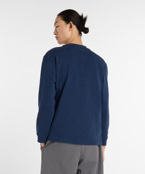 NEW BALANCE(ニューバランス)の「NB GREY ロングスリーブ(Tシャツ/カットソー・メンズ・アイボリー/ネイビー/ダークグレー・X-LARGE/LARGE/MEDIUM/SMALL/XX-LARGE)」の10枚目の写真
