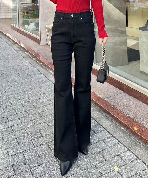 RANAN（ラナン）の「ストレッチフレアデニムパンツ（デニムパンツ・レディース・ブルー/グレー/ブラック・M/L/LL/S）」の2枚目の写真