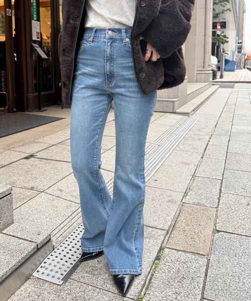 RANAN（ラナン）の「ストレッチフレアデニムパンツ（デニムパンツ・レディース・ブルー/グレー/ブラック・M/L/LL/S）」の13枚目の写真