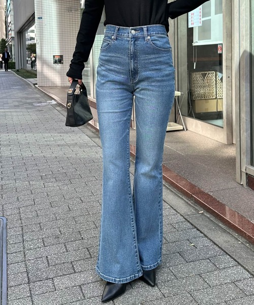 RANAN（ラナン）の「ストレッチフレアデニムパンツ（デニムパンツ・レディース・ブルー/グレー/ブラック・M/L/LL/S）」の4枚目の写真