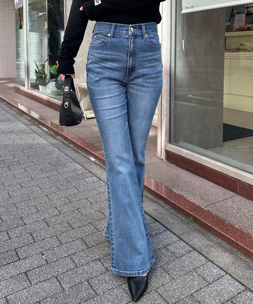 RANAN（ラナン）の「ストレッチフレアデニムパンツ（デニムパンツ・レディース・ブルー/グレー/ブラック・M/L/LL/S）」の5枚目の写真