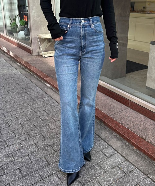 RANAN（ラナン）の「ストレッチフレアデニムパンツ（デニムパンツ・レディース・ブルー/グレー/ブラック・M/L/LL/S）」の6枚目の写真