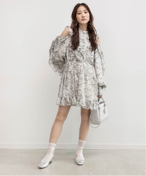 RANDA（ランダ）の「2WAY シフォンフリルワンピース（ワンピース・レディース・アイボリー/グレー/パープル・0/1）」の19枚目の写真