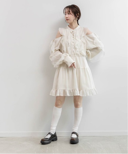 RANDA（ランダ）の「2WAY シフォンフリルワンピース（ワンピース・レディース・アイボリー/グレー/パープル・0/1）」の5枚目の写真