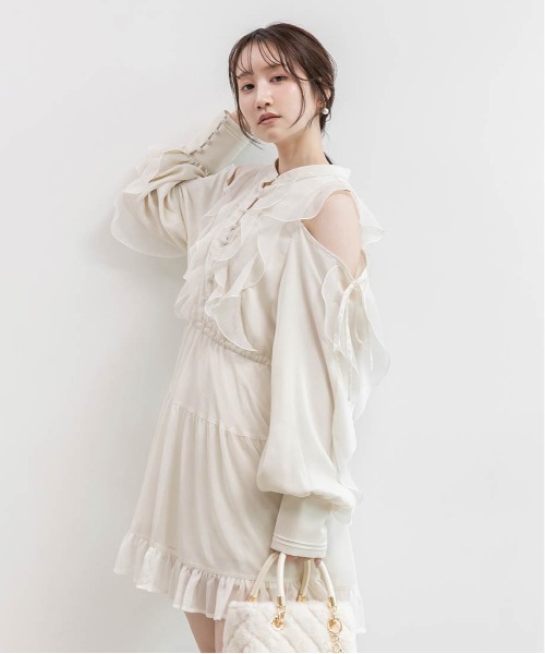 RANDA（ランダ）の「2WAY シフォンフリルワンピース（ワンピース・レディース・アイボリー/グレー/パープル・0/1）」の8枚目の写真