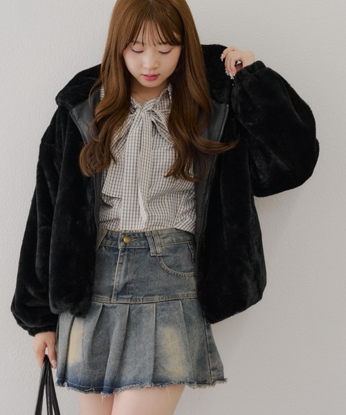 continuer de NICE CLAUP(コンティニューデナイスクラップ)の「ファーボリュームフードパーカー(ブルゾン・レディース・アイボリー/ピンクベージュ/ブラック/モカ・FREE)」の14枚目の写真