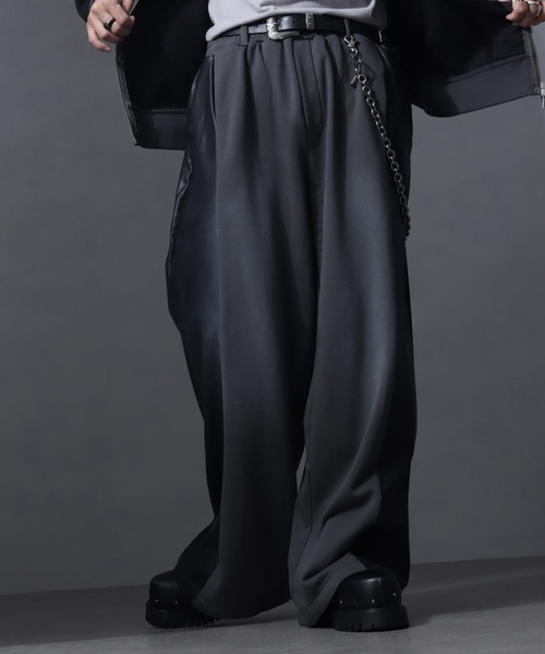 welise（ウェライズ）の「【welise/ウェライズ】PUレザー×スウェット ダブルヴィンテージ加工 リメイクライクワイドパンツ（その他パンツ・メンズ・チャコールグレー/ブラック/ブラウン・S/M/L）」の11枚目の写真