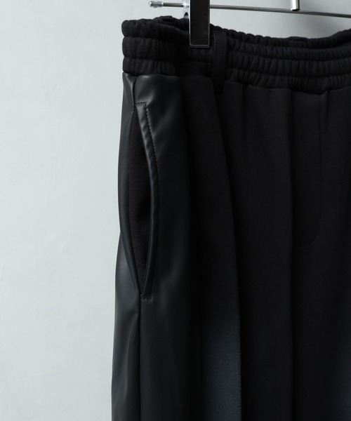 welise（ウェライズ）の「【welise/ウェライズ】PUレザー×スウェット ダブルヴィンテージ加工 リメイクライクワイドパンツ（その他パンツ・メンズ・チャコールグレー/ブラック/ブラウン・S/M/L）」の21枚目の写真