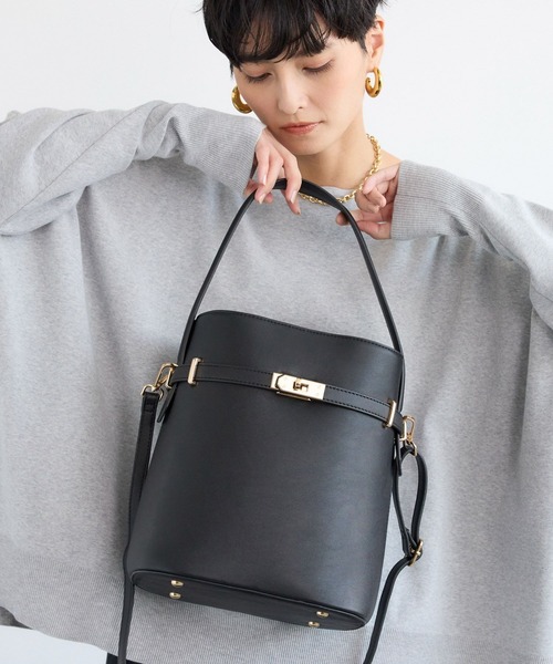 VELETTO（ベレット）の「BARNYARDSTORM / 【VELETTO / ヴェレット】/ バックルバッグ（ハンドバッグ・レディース・ブラック/キャメル・FREE）」の14枚目の写真