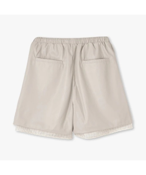 Kinetics(キネティクス)の「ANNA SUI NYC LEATHER HALF PANTS(アナスイ エヌワイシー レザーハーフパンツ)(その他パンツ・レディース・ホワイト/ブラック・ONE SIZE)」の4枚目の写真