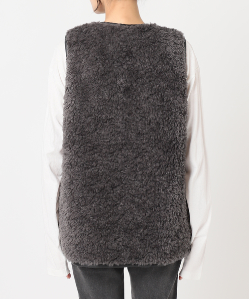 WEB限定追加》シープフェイクファージップベスト（その他アウター