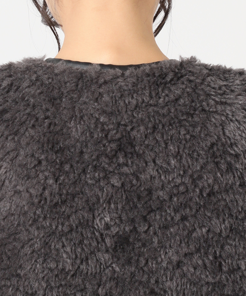 WEB限定追加》シープフェイクファージップベスト（その他アウター