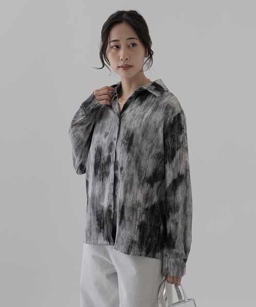SUWDEE（スーディー）の「nuance print shirt（シャツ/ブラウス・レディース・ブラウン/ダークグレー・FREE）」の5枚目の写真