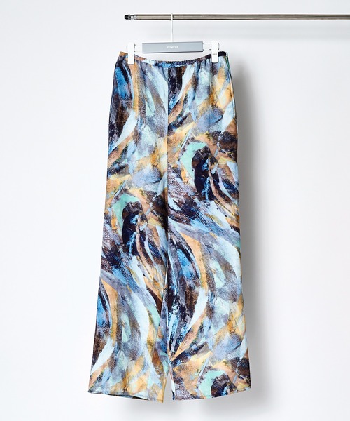 RUMCHE(ラムシェ)の「Wing Print Trousers / ウィングプリントパンツ(その他パンツ・レディース・ブルー・SMALL)」の9枚目の写真