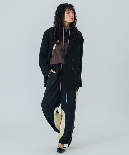 ROSE BUD（ローズバッド）の「TAILOR JACKET（テーラードジャケット・レディース・ベージュ/ブラック・M/S）」の4枚目の写真