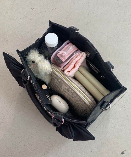 MAJESTIC LEGON（マジェスティックレゴン）の「ツイードフリルショルダーバッグ（ショルダーバッグ・レディース・ピンク/ライトグレー/アイボリー/ブラック・FREE）」の6枚目の写真