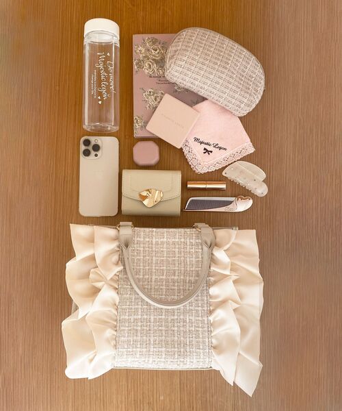 MAJESTIC LEGON（マジェスティックレゴン）の「ツイードフリルショルダーバッグ（ショルダーバッグ・レディース・ピンク/ライトグレー/アイボリー/ブラック・FREE）」の7枚目の写真