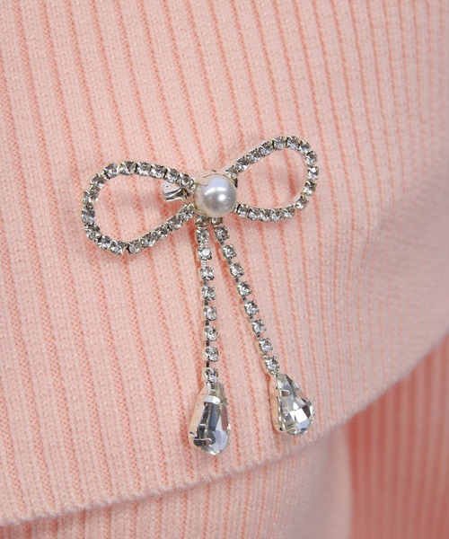 clear（クリア）の「ブローチ付きオフショルニットトップス[バレエコア ガーリー]（ニット/セーター・レディース・アイボリー/ピンク/グレー/ブラウン/ブラック・F）」の13枚目の写真