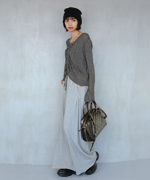 PAGEBOY(ページボーイ)の「フロントシャーリングラメニット(ニット/セーター・レディース・ブラック/シルバー/レッド系その他・FREE)」の4枚目の写真