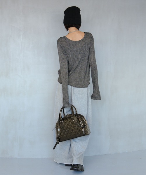 PAGEBOY(ページボーイ)の「フロントシャーリングラメニット(ニット/セーター・レディース・ブラック/シルバー/レッド系その他・FREE)」の7枚目の写真