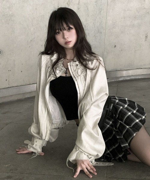 VEILA（ヴェイラ）の「ハイネック ブルゾン（ブルゾン・レディース・ブラック/ベージュ・S/M）」の10枚目の写真