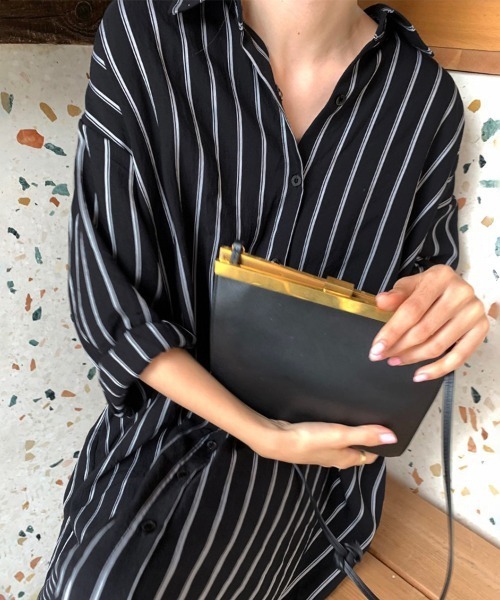 Doux Belle(ドゥーベル)の「ストライプ柄ロングシャツワンピース(シャツワンピース・レディース・オフホワイト/ブラック・FREE)」の12枚目の写真