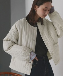 ad thie（アドティエ）の「ストライプ キルティング ノーカラーブルゾン（ノーカラージャケット）」