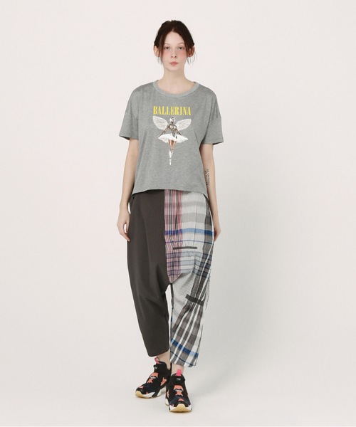 bedsidedrama（ベットサイドドラマ）の「Mix Tex Relax Jeans（デニムパンツ・レディース・インディゴブルー/ブルー/グレー・1/2）」の5枚目の写真