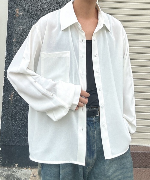 MandO（Auntie Rosa）（エムオー）の「リングスタッズアクセントシャツ（シャツ/ブラウス・メンズ・ブラック系その他/ブラック/ホワイト/ホワイト系その他・MEDIUM/LARGE）」の2枚目の写真