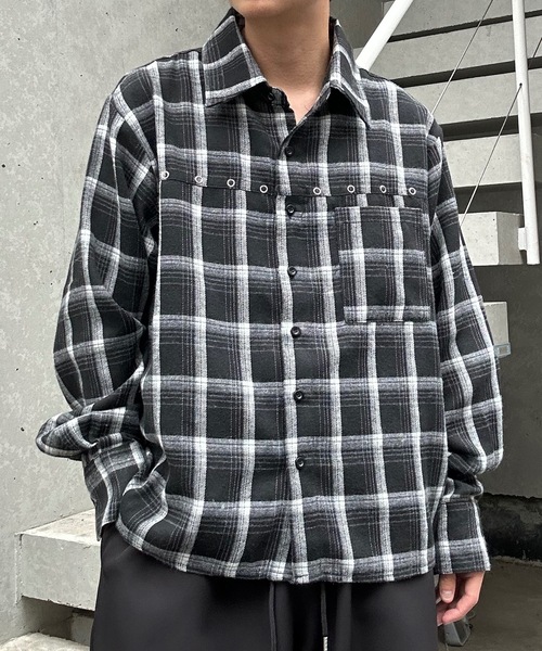 MandO(エムオー)(エムオー)の「リングスタッズアクセントシャツ(シャツ/ブラウス・メンズ・ブラック系その他/ブラック/ホワイト/ホワイト系その他/ホワイト系その他2/ブラック系その他2・MEDIUM/LARGE)」の1枚目の写真