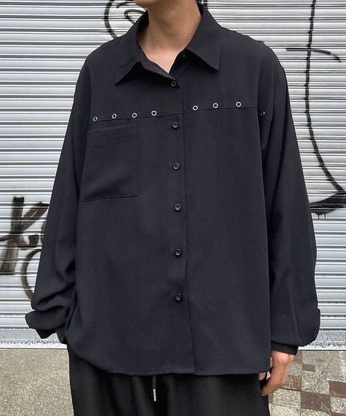 MandO（Auntie Rosa）（エムオー）の「リングスタッズアクセントシャツ（シャツ/ブラウス・メンズ・ブラック系その他/ブラック/ホワイト/ホワイト系その他・MEDIUM/LARGE）」の3枚目の写真