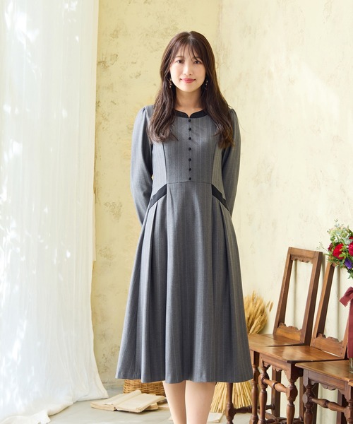 Rose Tiara（ローズティアラ）の「【吸湿発熱/毛玉になりにくい】配色切替クラシカルワンピース（ワンピース・レディース・ブラウン/ピンク/グレー・38/46/42/40）」の2枚目の写真