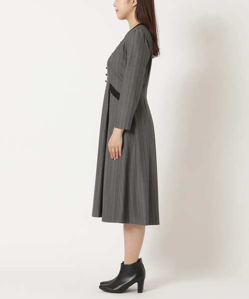 Rose Tiara（ローズティアラ）の「【吸湿発熱/毛玉になりにくい】配色切替クラシカルワンピース（ワンピース・レディース・ブラウン/ピンク/グレー・38/46/42/40）」の13枚目の写真