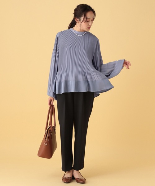 Elura（エルーラ）の「≪入卒/セレモニー/通勤≫プリーツブラウス/603868（シャツ/ブラウス・レディース・ネイビー/オフホワイト/ライトブルー・FREE）」の9枚目の写真