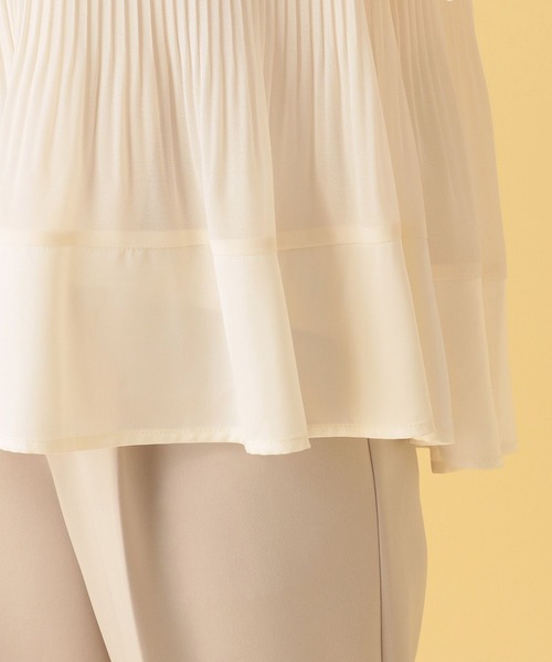 Elura（エルーラ）の「≪入卒/セレモニー/通勤≫プリーツブラウス/603868（シャツ/ブラウス・レディース・ネイビー/オフホワイト/ライトブルー・FREE）」の19枚目の写真