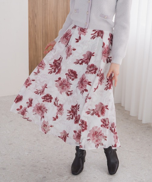 MISCH MASCH（ミッシュマッシュ）の「2025秋冬新作 水彩フラワーカットジャガードスカート（スカート・レディース・グレー/ブラック×ホワイト/レッド・S/M）」の10枚目の写真