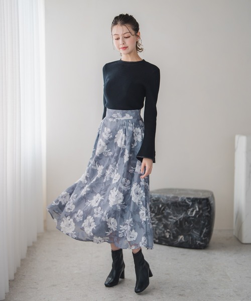 MISCH MASCH（ミッシュマッシュ）の「2025秋冬新作 水彩フラワーカットジャガードスカート（スカート・レディース・グレー/ブラック×ホワイト/レッド・S/M）」の7枚目の写真