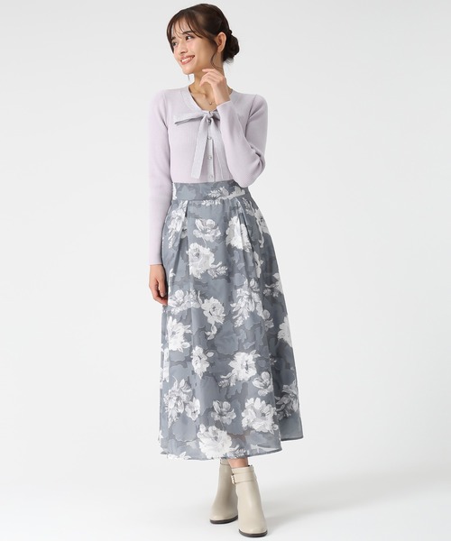 MISCH MASCH（ミッシュマッシュ）の「2025秋冬新作 水彩フラワーカットジャガードスカート（スカート・レディース・グレー/ブラック×ホワイト/レッド・S/M）」の21枚目の写真