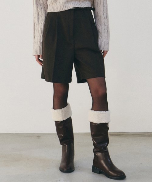 NICK&NICOLE(ニックアンドニコール)の「COMFORT BERMUDA PANTS_BROWN(その他パンツ・レディース・その他・LARGE/MEDIUM/SMALL)」の2枚目の写真