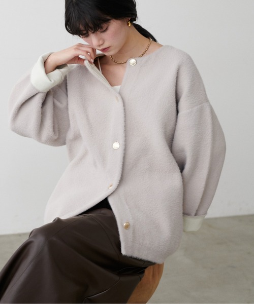 LARUTA(ラルータ)の「【LARUTA】フェレットタッチシャギー接結ニットカーデ(カーディガン/ボレロ・レディース・ベージュ/チャコールグレー/グレイッシュベージュ/ブラウン・FREE)」の4枚目の写真