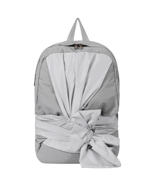 IUGAMAKARAS(イウガマカラス)の「Knotted Backpack Type A (Nylon-Silver)(バックパック/リュック・レディース・その他・FREE)」の1枚目の写真