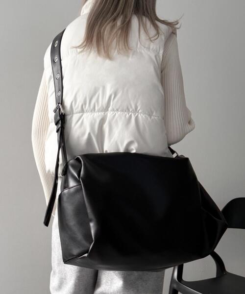 WEGO(ウィゴー)の「WEGO/ハトメベルトBIGショルダー(ショルダーバッグ・レディース・ブラック系その他/ブラック・FREE)」の6枚目の写真