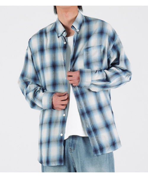 BUTTON SEOUL(ボタンソウル)の「フォグフランネルオーバーサイズシャツ(フェイドブルー)(シャツ/ブラウス・メンズ・その他・MEDIUM/LARGE/X-LARGE)」の1枚目の写真