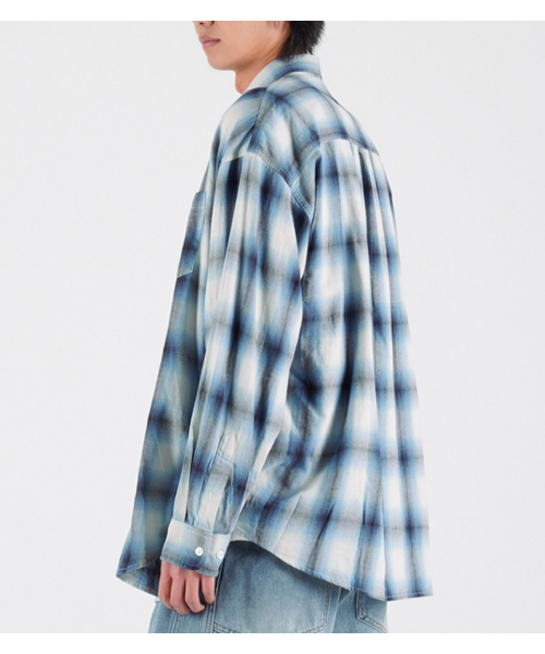 BUTTON SEOUL(ボタンソウル)の「フォグフランネルオーバーサイズシャツ(フェイドブルー)(シャツ/ブラウス・メンズ・その他・MEDIUM/LARGE/X-LARGE)」の8枚目の写真